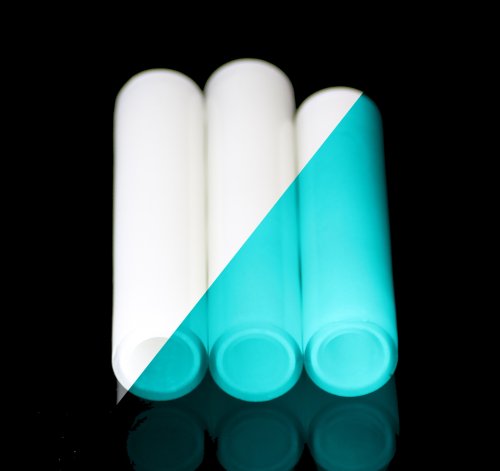 BoroGlow Clear Glow In The Dark Glass Tube - UV Reactive Aqua Glow